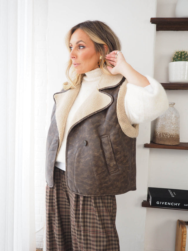 Gilet en similicuir avec fourrure