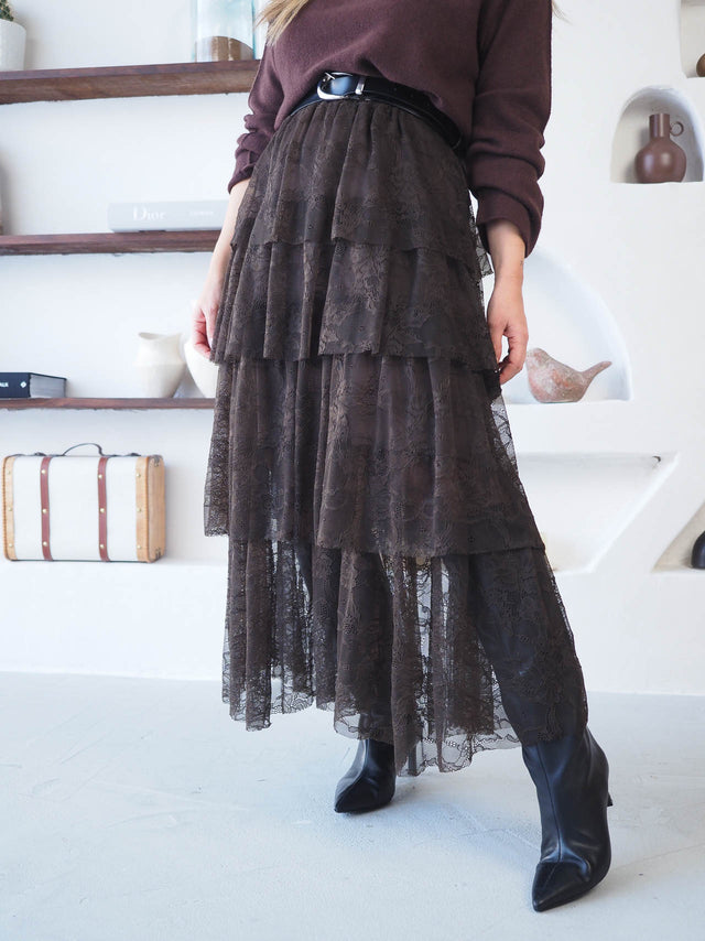 Jupe midi avec dentelle et volants