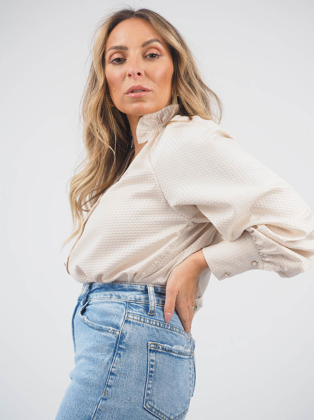 Blouse en satin à manches ballon