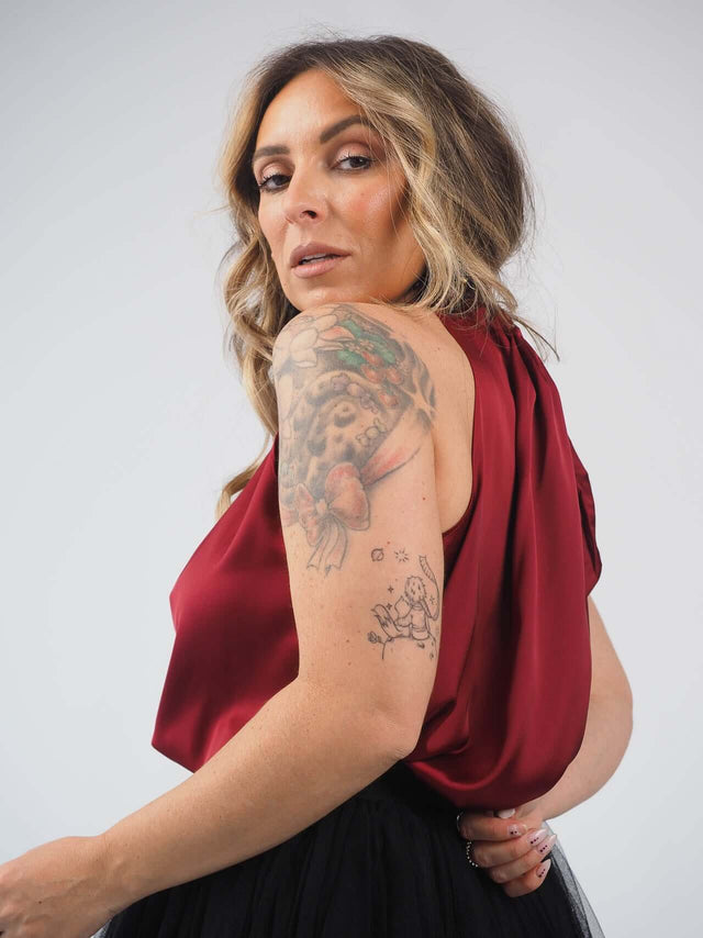 Top Halter Em Cetim Com Laço