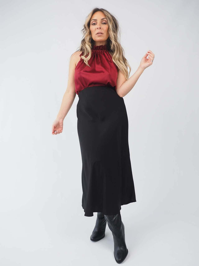 Top Halter Em Cetim Com Laço