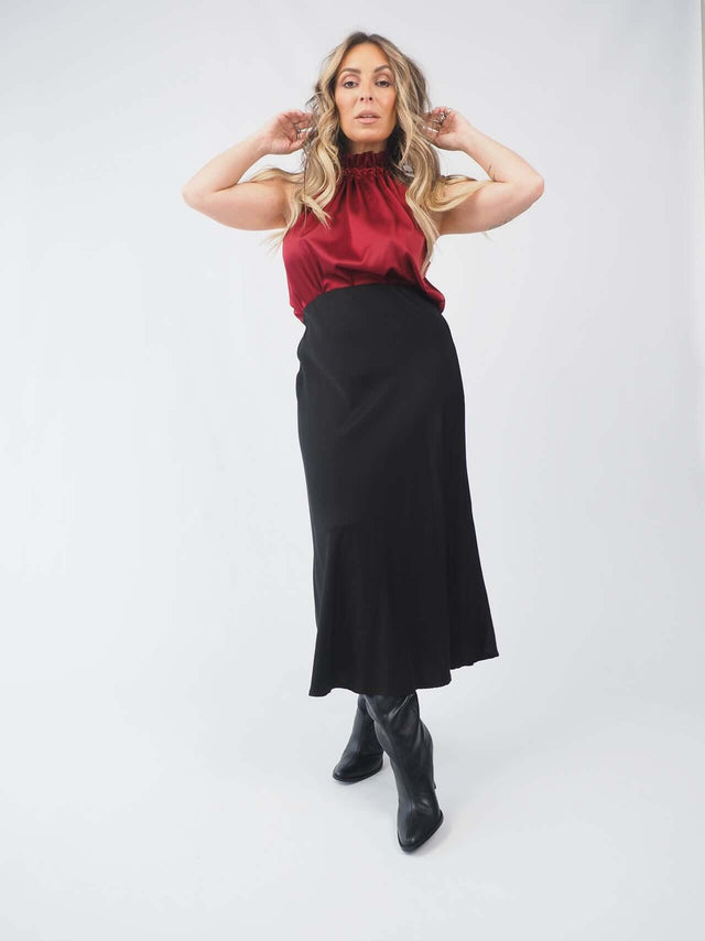 Top Halter Em Cetim Com Laço
