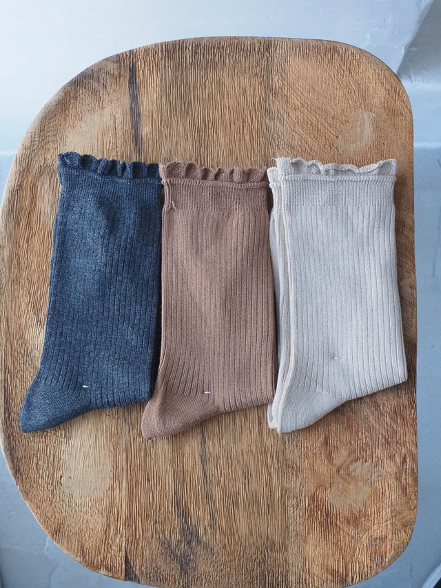 3 Pairs Ruffled Socks