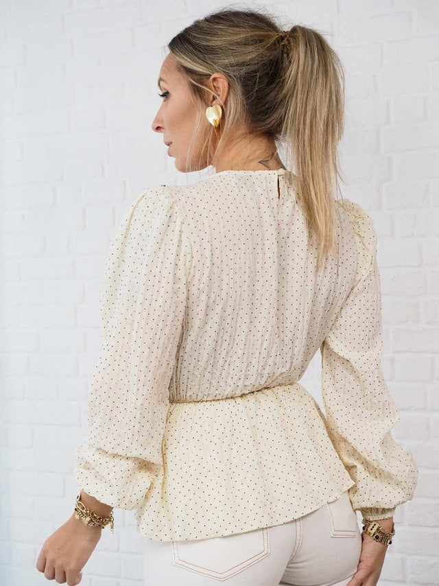 BLUSAS: Blusa às Bolinhas para Senhora - Crú - Black Peach® Color: crú Size: S, M, L | Outono / Inverno 2022