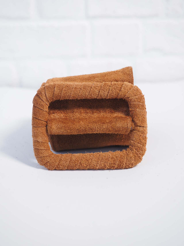 Acessórios: CINTO EM CAMURÇA Color: camel Size: TU | Outono / Inverno 2022