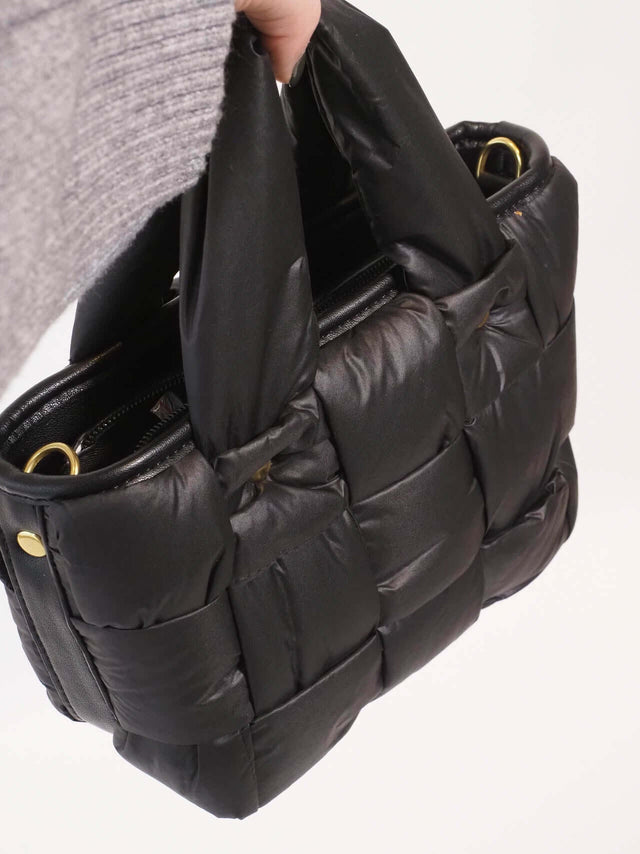 Mini bag acolchoada.