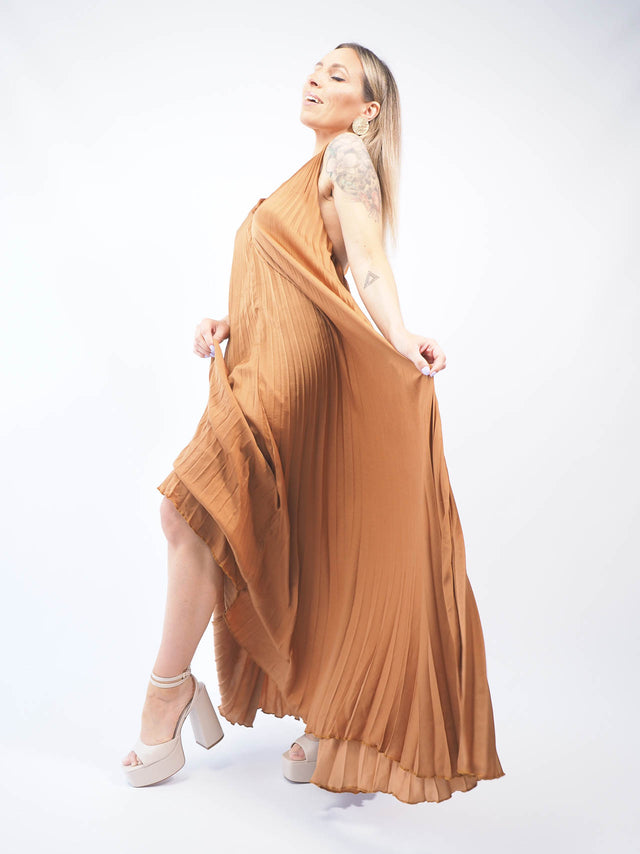 O vestido de cerimónia mais confortável e estiloso que já viste.