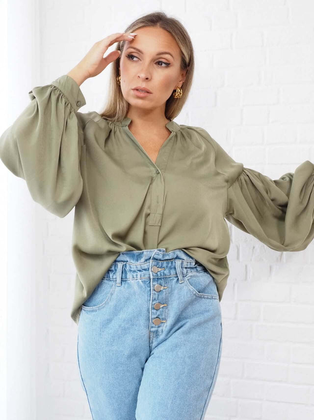 Camisas: Blusa para Senhora - Black Peach® Color: bege, kaki, verde Size: S, M, L | Outono / Inverno 2022