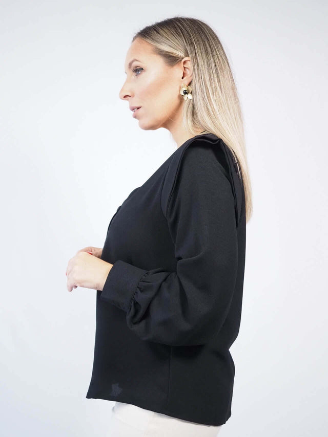 Camisas: Camisa Básica Preta para Mulher - Black Peach® Color: preto Size: S, M, L | Outono / Inverno 2022