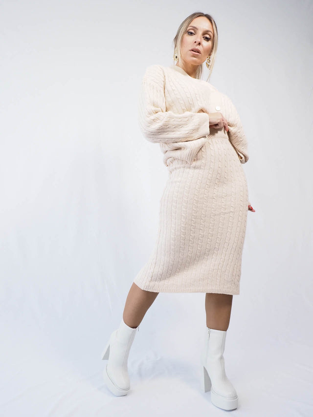 CONJUNTO: CONJUNTO DE MALHA Color: crú Size: S/M, M/L | Outono / Inverno 2022