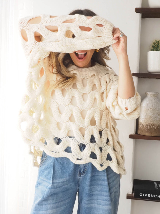 Camisolas, Casacos e Vestidos de Malha de Mulher. Conheça a coleção de Malhas, com portes grátis e entregas em 24h.