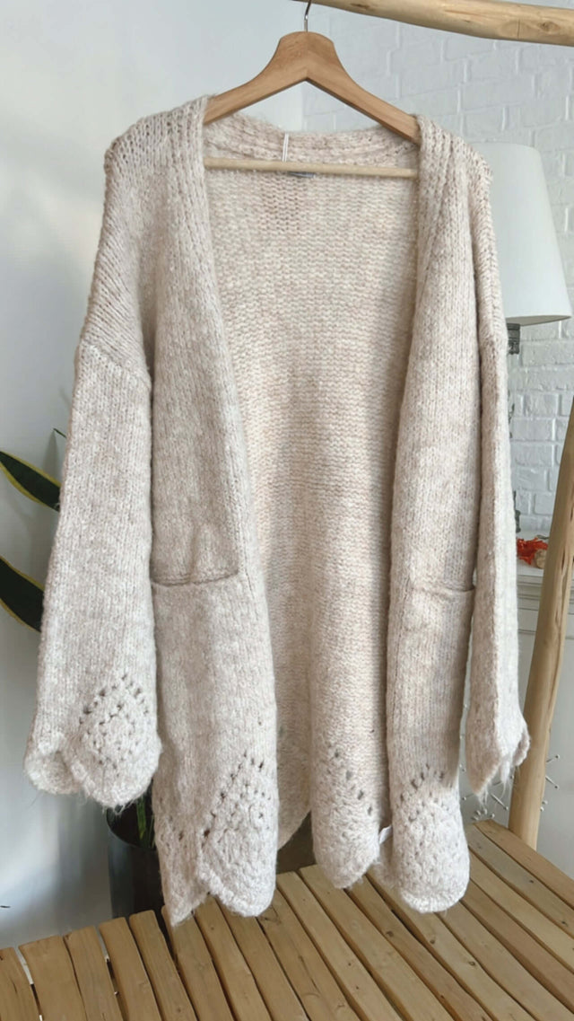 COAT IN THICK KNIT