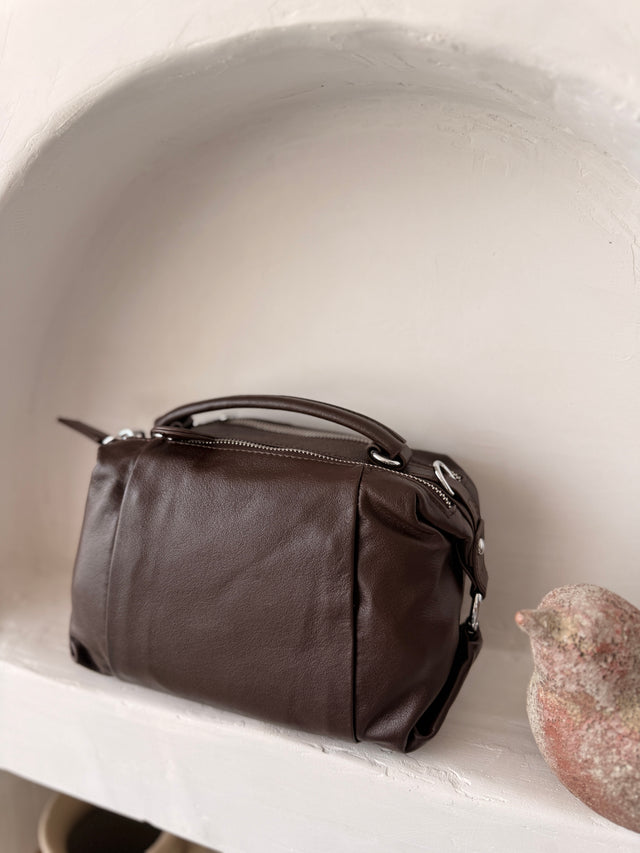 City Leather Suitcase