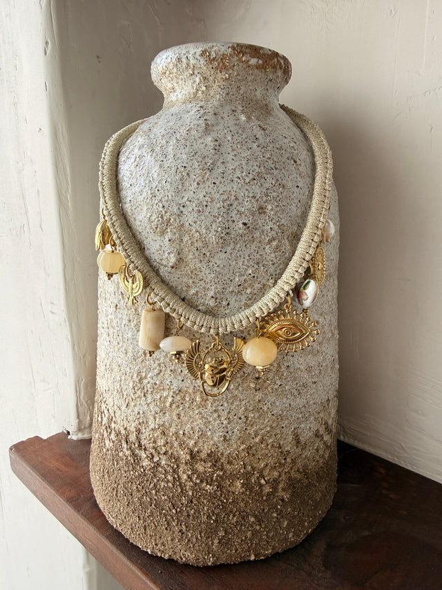 Colar Corda Com Pendentes