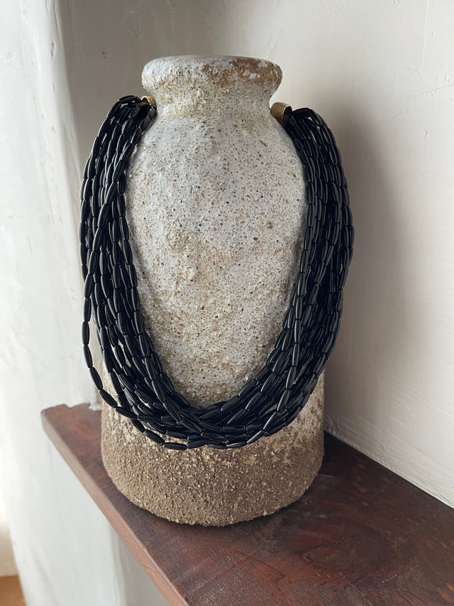 Colar Múltiplo Com Pedras