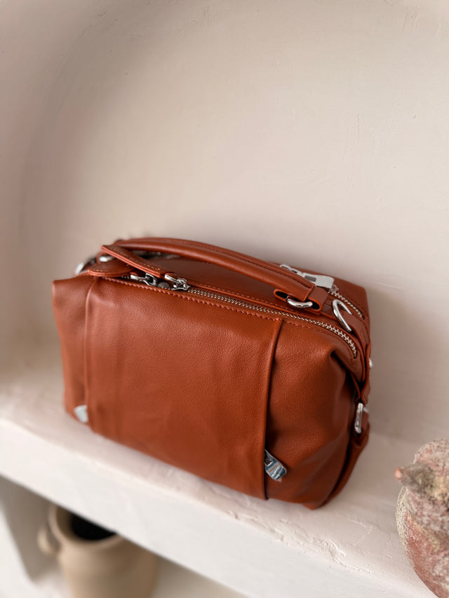 City Leather Suitcase