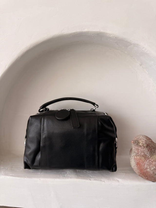 City Leather Suitcase