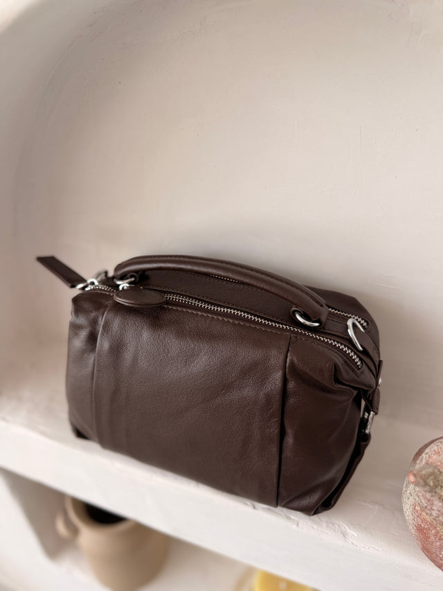 City Leather Suitcase