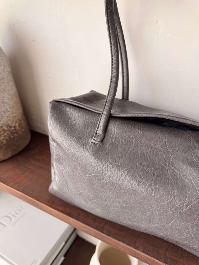 Tote Bag Ecopele cinza em ecopele com alça de ombro