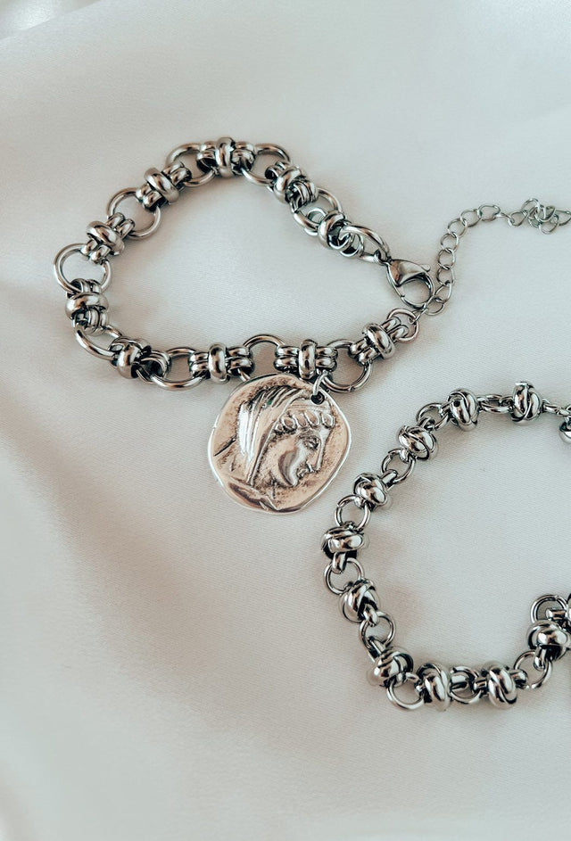 Pulseira em Malha Grossa com Medalha