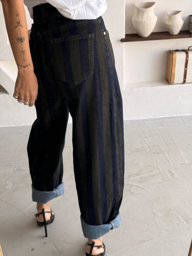 Jeans Barrel às Riscas