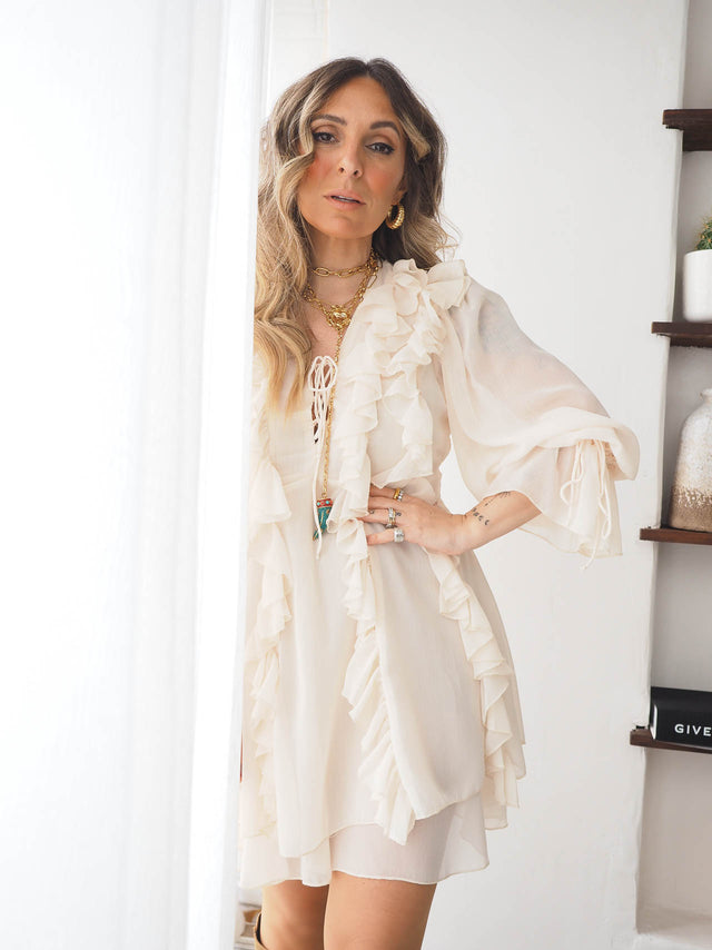 Vestido Curto Folhos