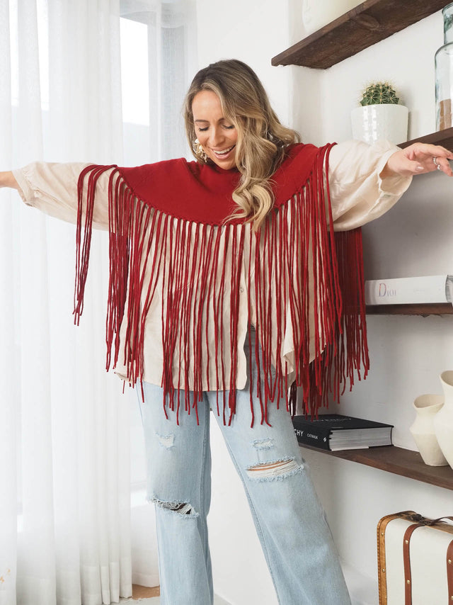 Knitted Cape with Fringes