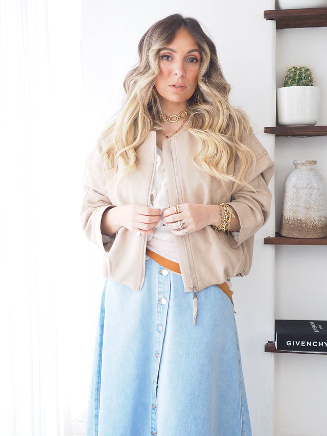 Blusão Curto Efeito Camurça