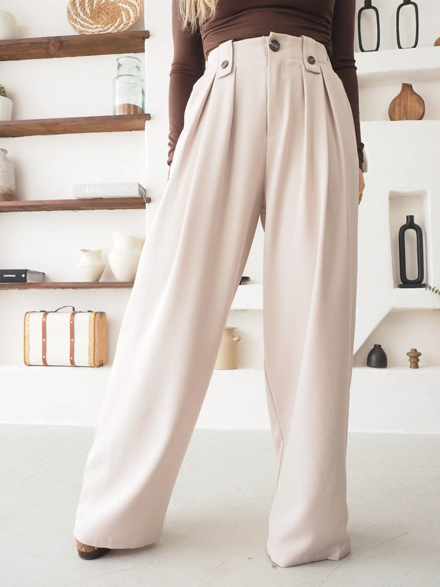 Pleated Trousers with Buttons