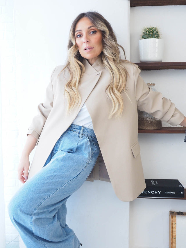 Double-breasted button blazer