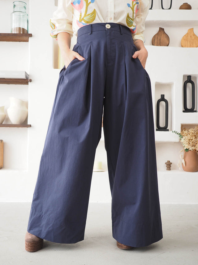 Calças Pantalona Com Pregas