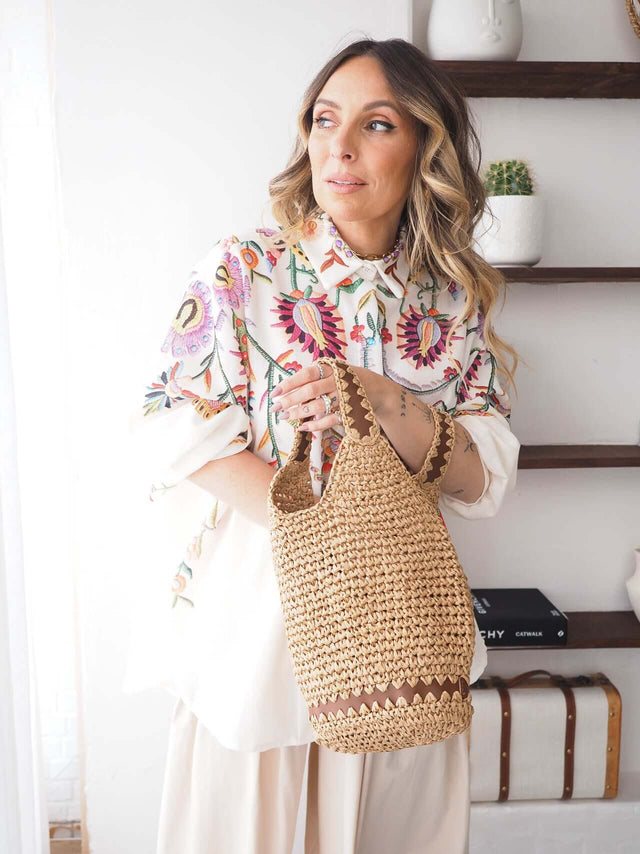 Bucket Bag em Ráfia
