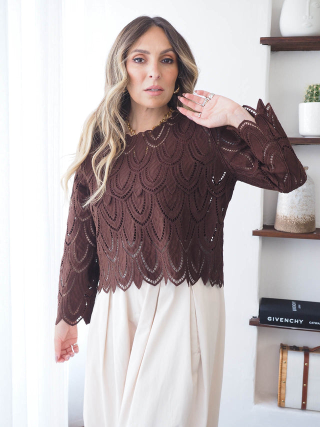 Camisola em Malha Crochet
