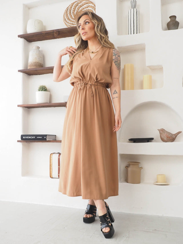 Vestido Midi Ajustável