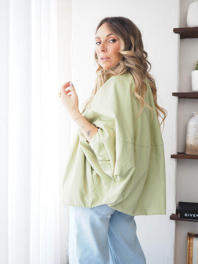 Sleeveless Knit Shirt