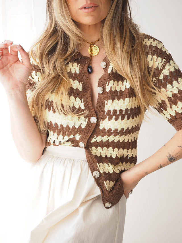 Casaco em Malha Crochet Manga Curta
