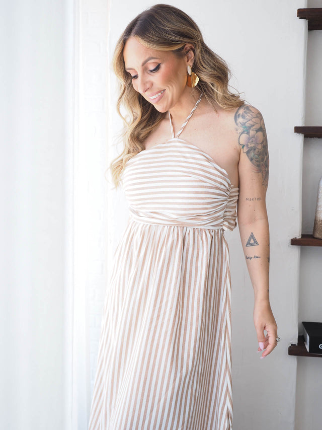 Vestido Midi às Riscas