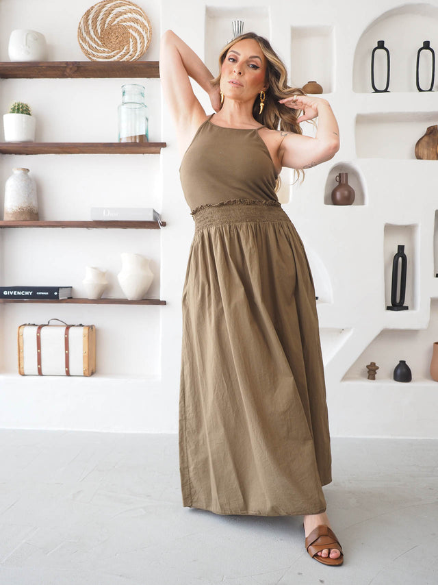 Vestido Básico de Alças
