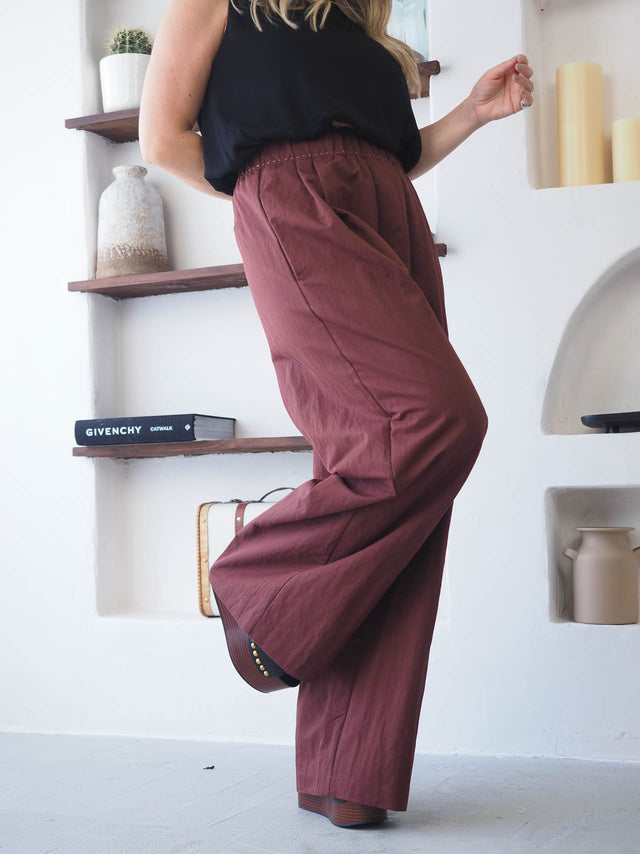 Calças Pantalona Com Pregas