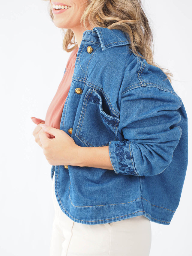 Veste en jean avec broderie