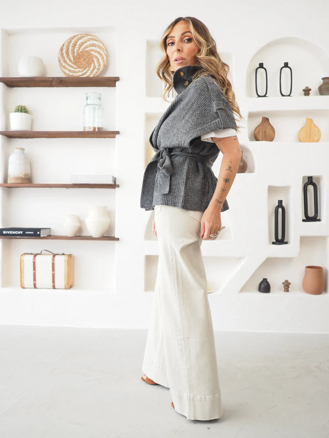 Gilet En Maille Avec Boutons Et Ceinture