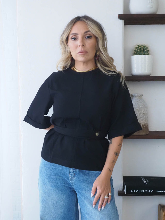 Blusa Lisa Com Cinto