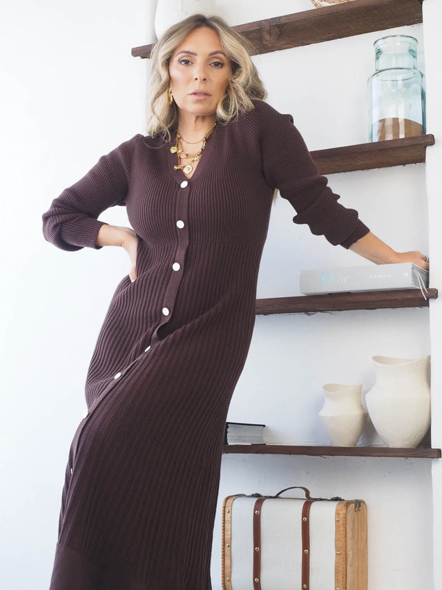 Robe en tricot avec boutons