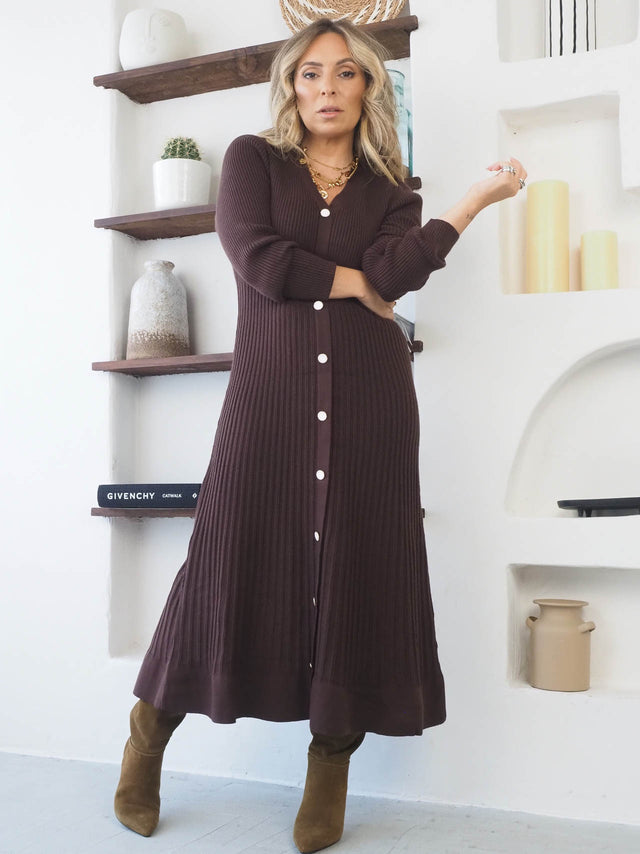 Robe en tricot avec boutons