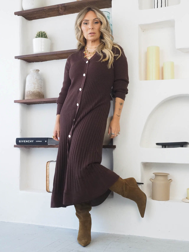 Robe en tricot avec boutons