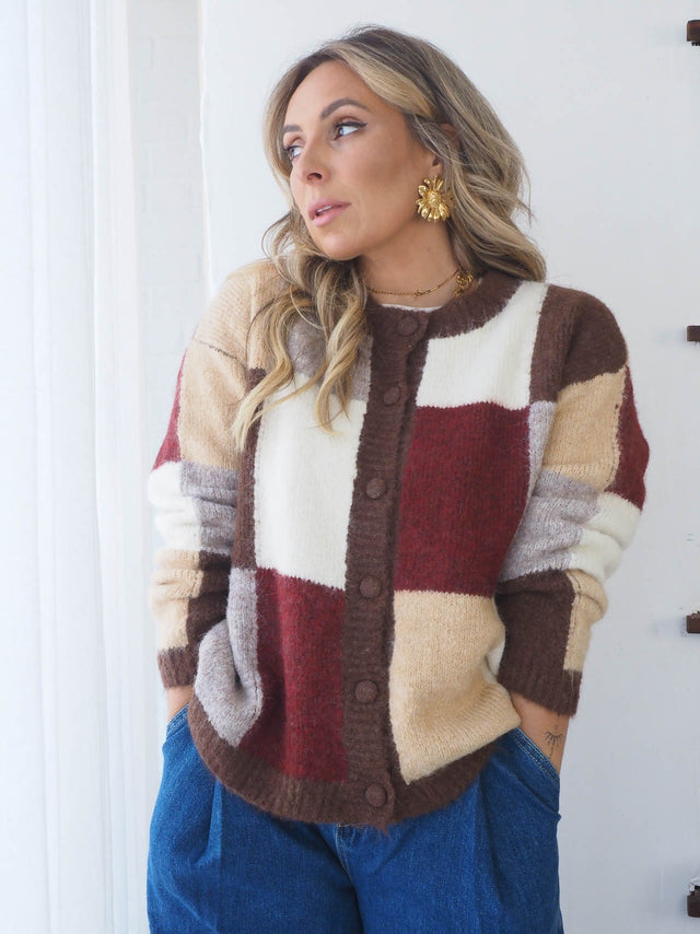 Cardigan en tricot à carreaux