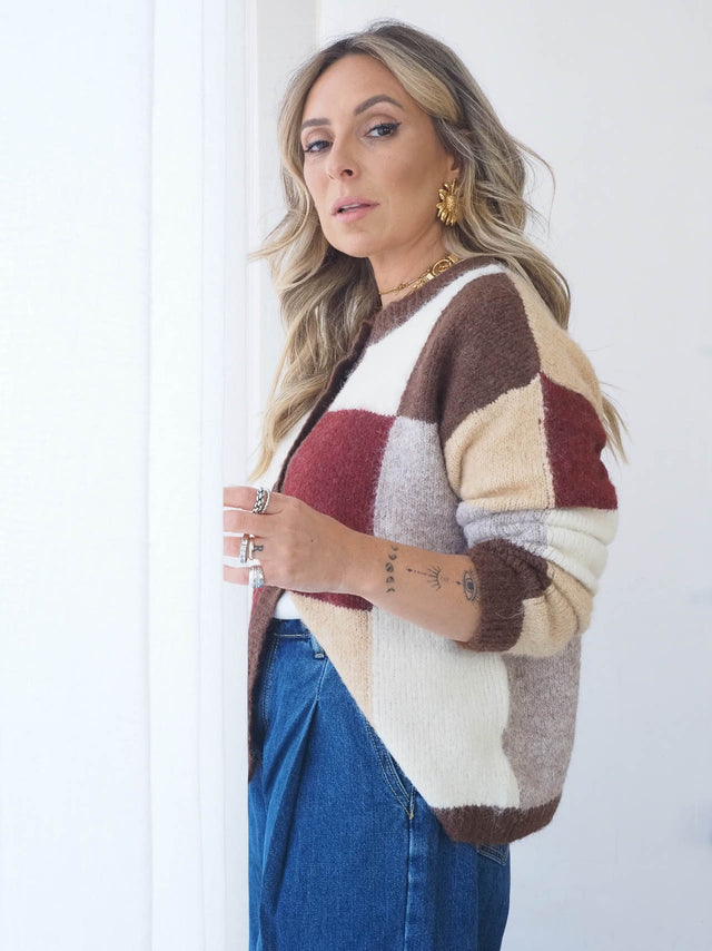 Cardigan en tricot à carreaux