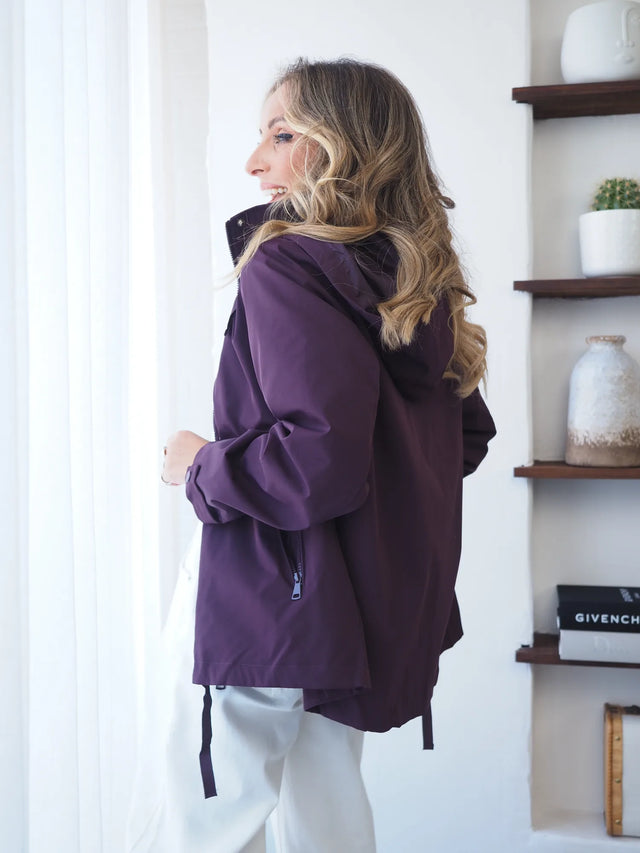 Casaco Estilo Corta-Vento Com Capuz