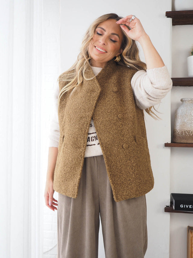 Colete Com Pêlo Curto