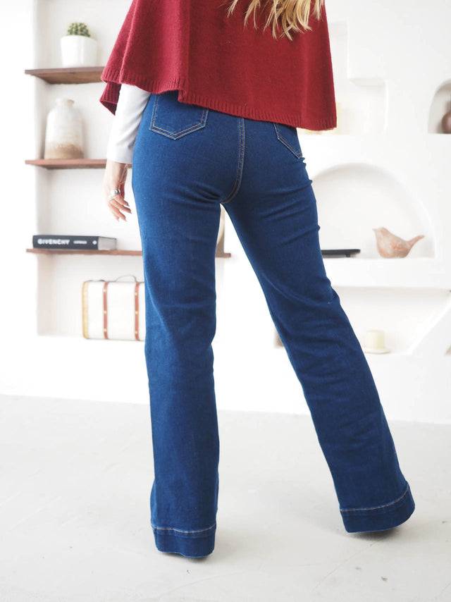 Jeans Wide Leg Com Bolsos e Botões